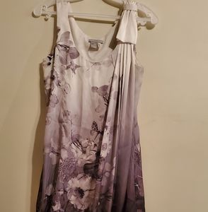 Floral pleat accent dress